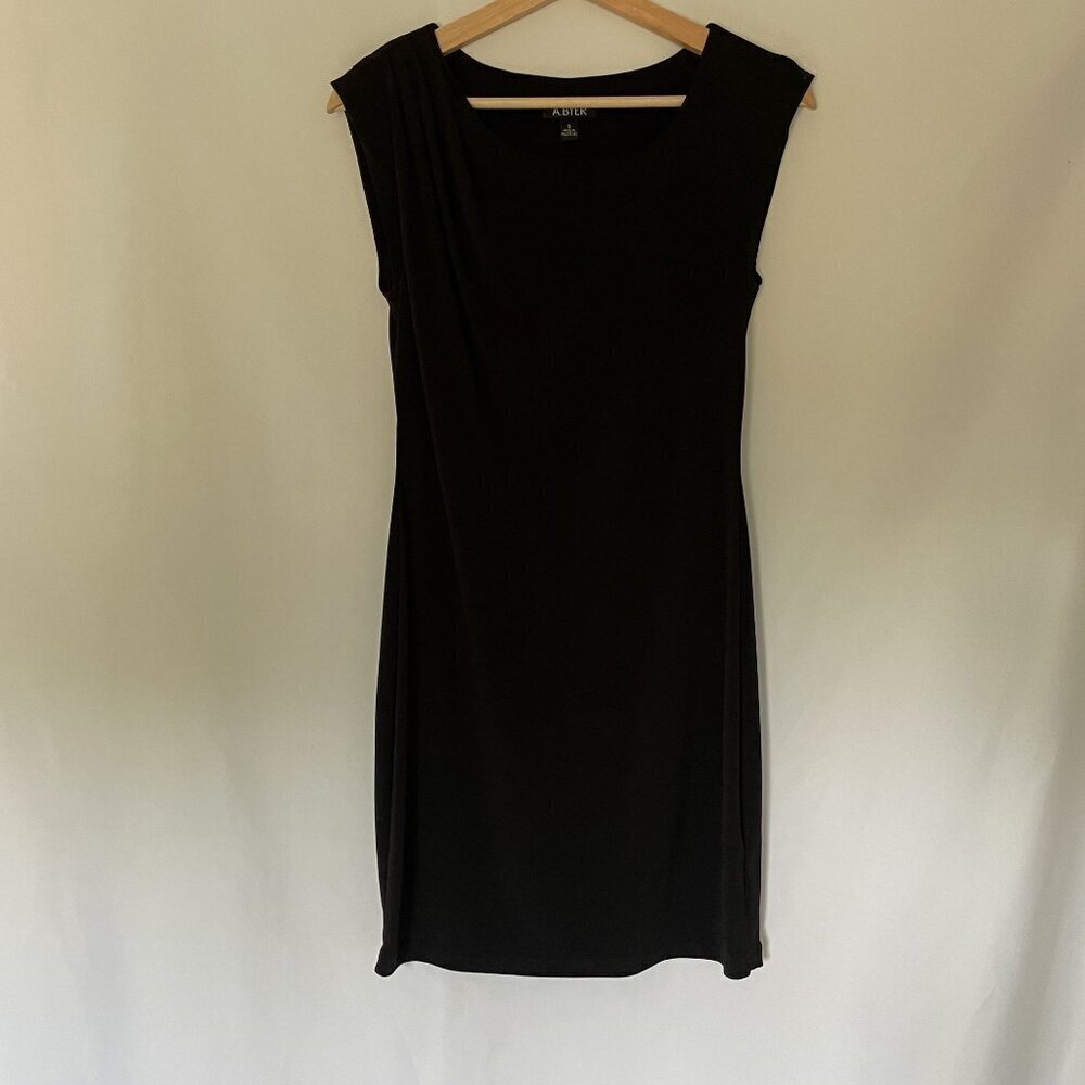A. Byer little black dress flattering sleeveless ruched waist women's size small